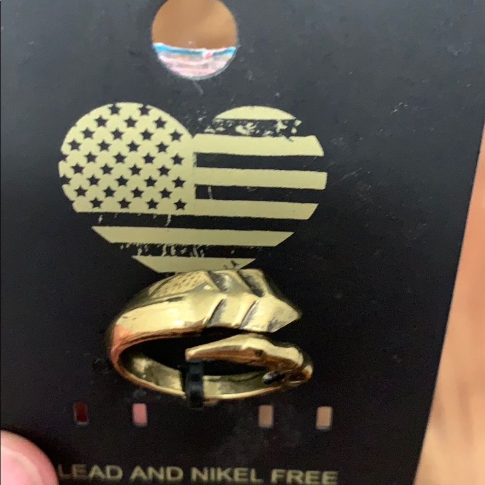 NWT/ Adjustable Alex and Ani ring